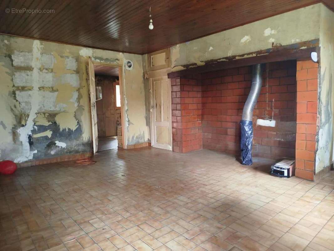 Maison à LAMOTTE-BULEUX