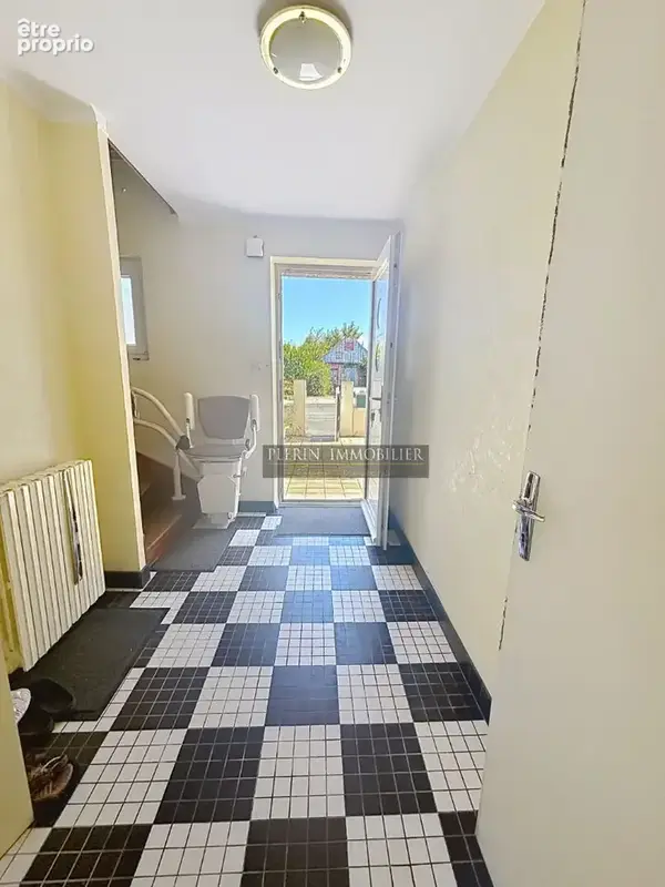 Maison traditionnelle non mitoyenne (103m²) plein centre - photo 2