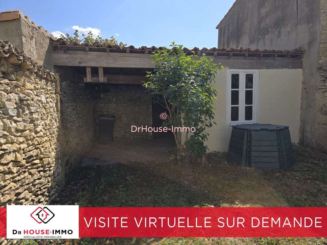 Maison à LA MOTHE-SAINT-HERAY