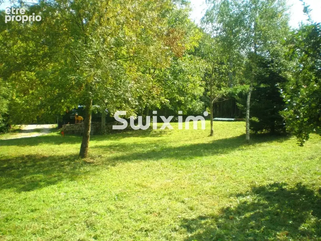 Photo Terrain à Lons-Le-Saunier au prix de 56 000€
