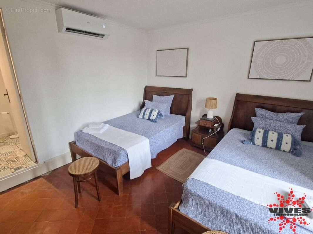 Maison bourgeoise meublée 145 m²  Piscine  3 suites  Garage 100 m² - photo 13