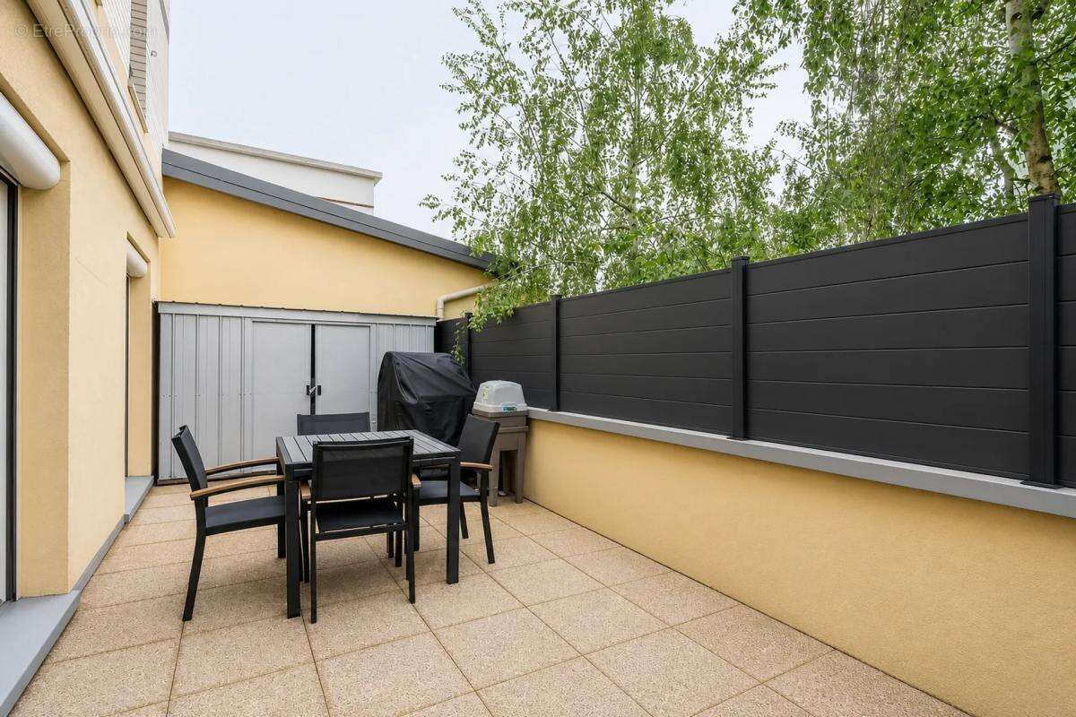 Appartement à STAINS