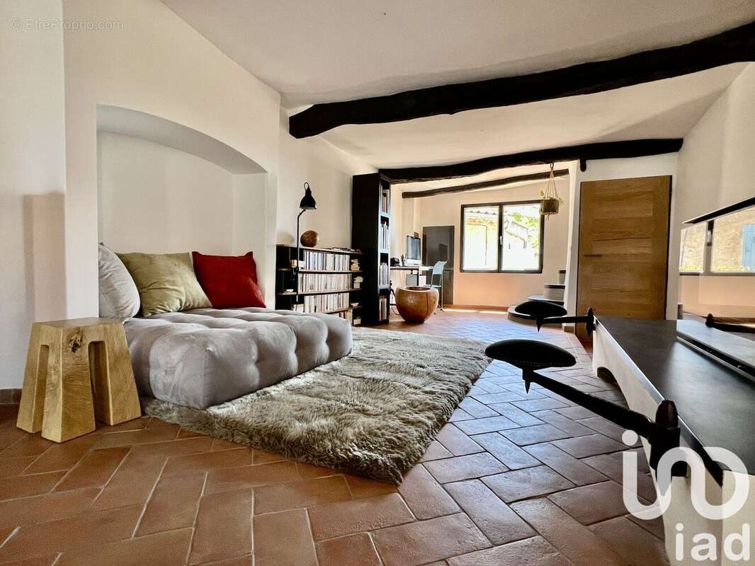 Photo 4 - Maison à LE CASTELLET