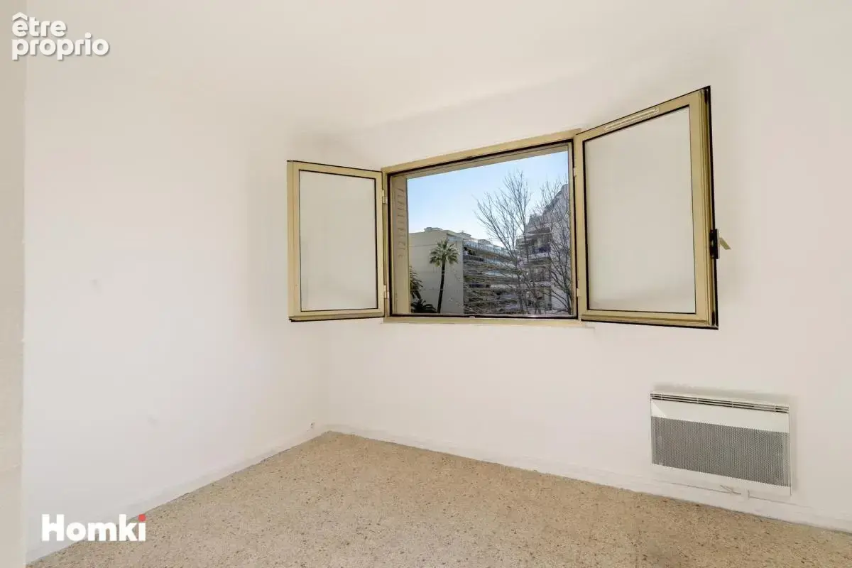 Appartement T4 de 64 m² à Antibes 06160, Rue Bricka - photo 4