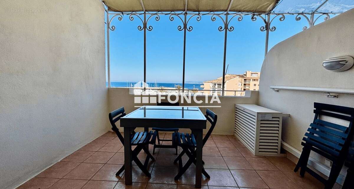 Appartement à SIX-FOURS-LES-PLAGES