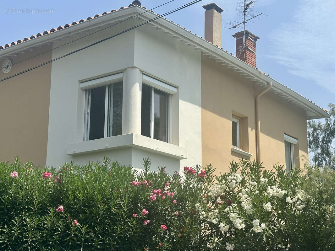 Maison de ville 4 chambres , Jardin , Piscine - photo 17