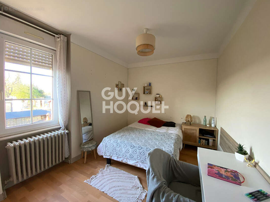 Maison à SAINT-GUINOUX