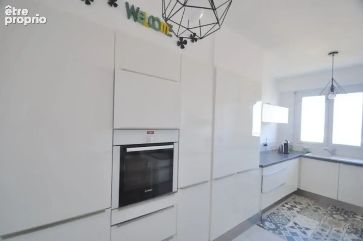Appartement à vendre 3 pièces ANGERS (49), grand appartement + cave et garage - photo 4