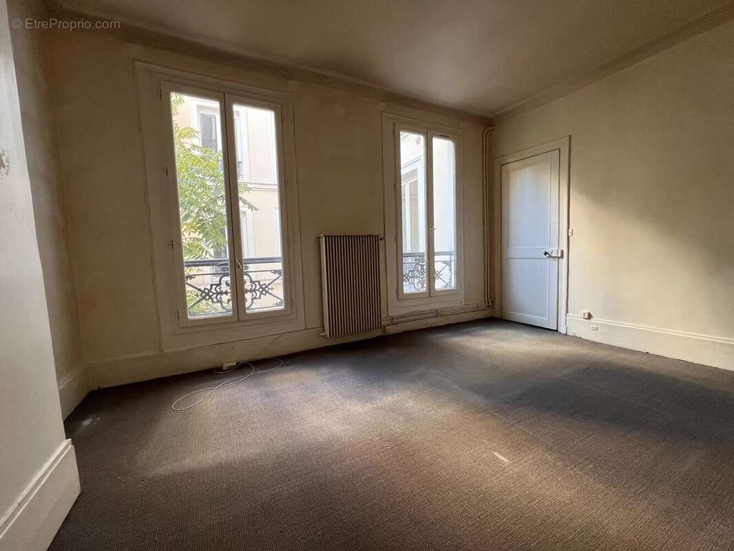 Appartement à PARIS-7E