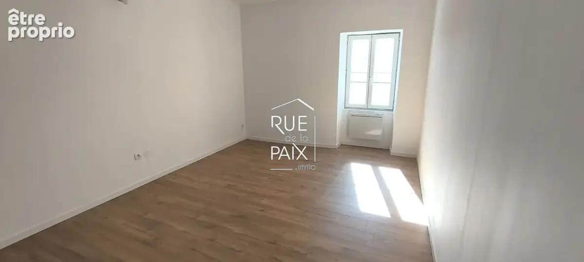 Maison de bourg rénovée - photo 5