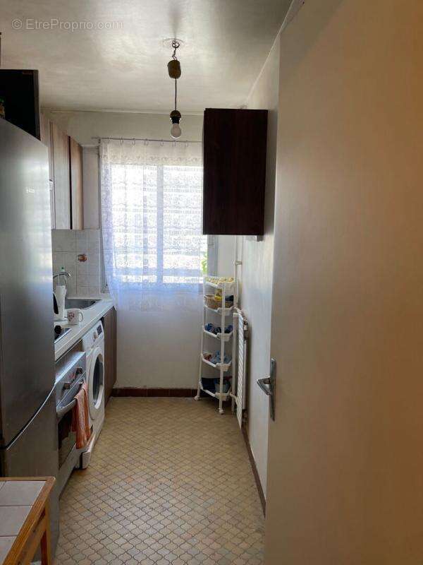 Appartement à COURBEVOIE