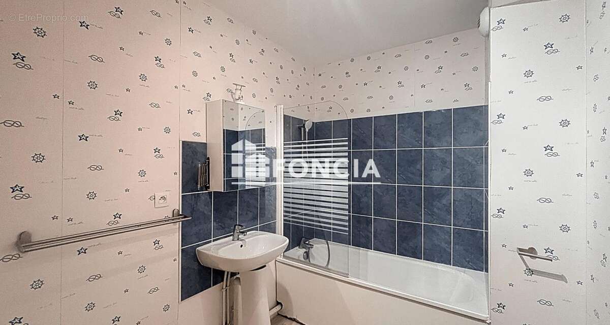 Appartement à FLEURY-SUR-ORNE