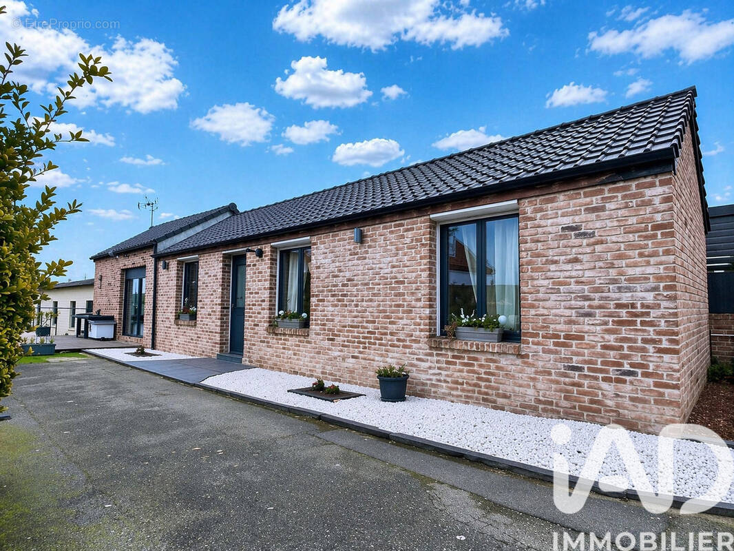 Photo 1 - Maison à HORDAIN