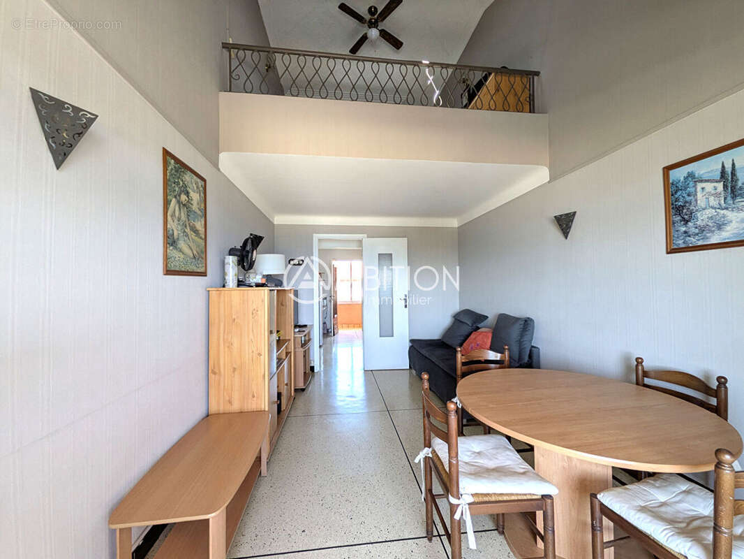 Appartement à FREJUS