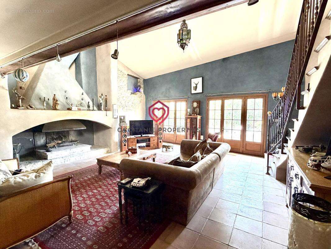 Superbe maison en pierre entièrement rénovée - photo 4