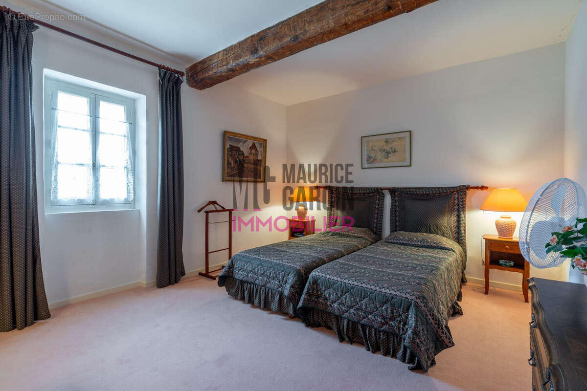 Maison à SAINT-SATURNIN-LES-AVIGNON