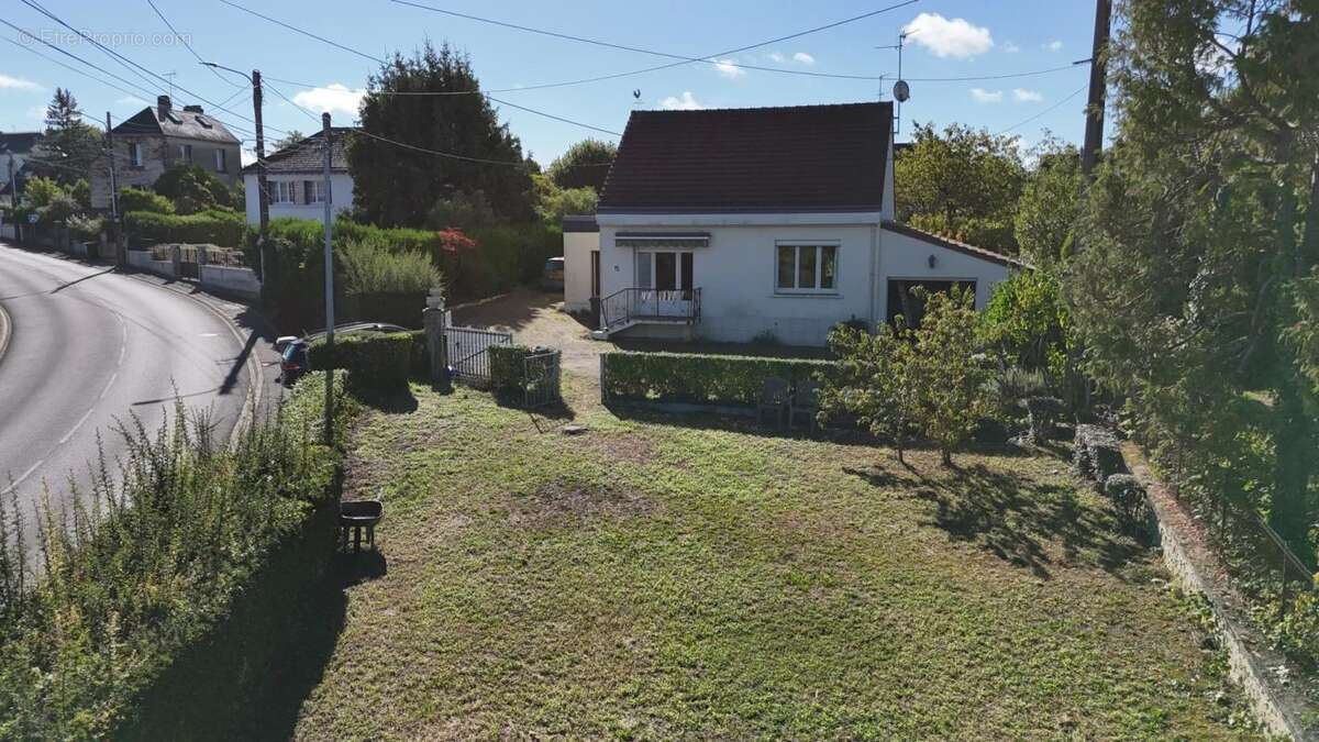 Maison à MONTLOUIS-SUR-LOIRE