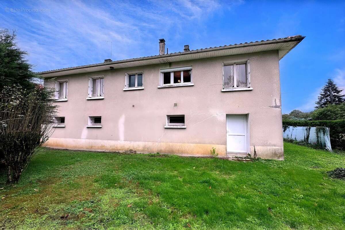 Maison à MAZIERES