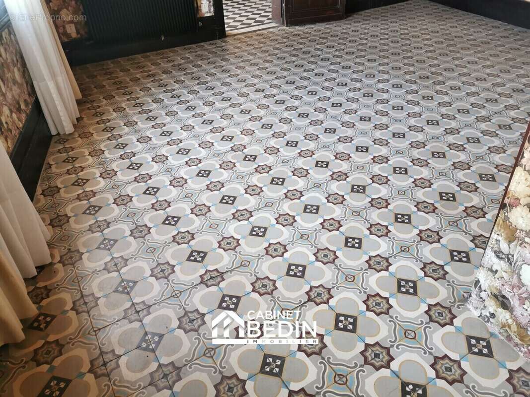 Maison 310 m² à Branne  - photo 6