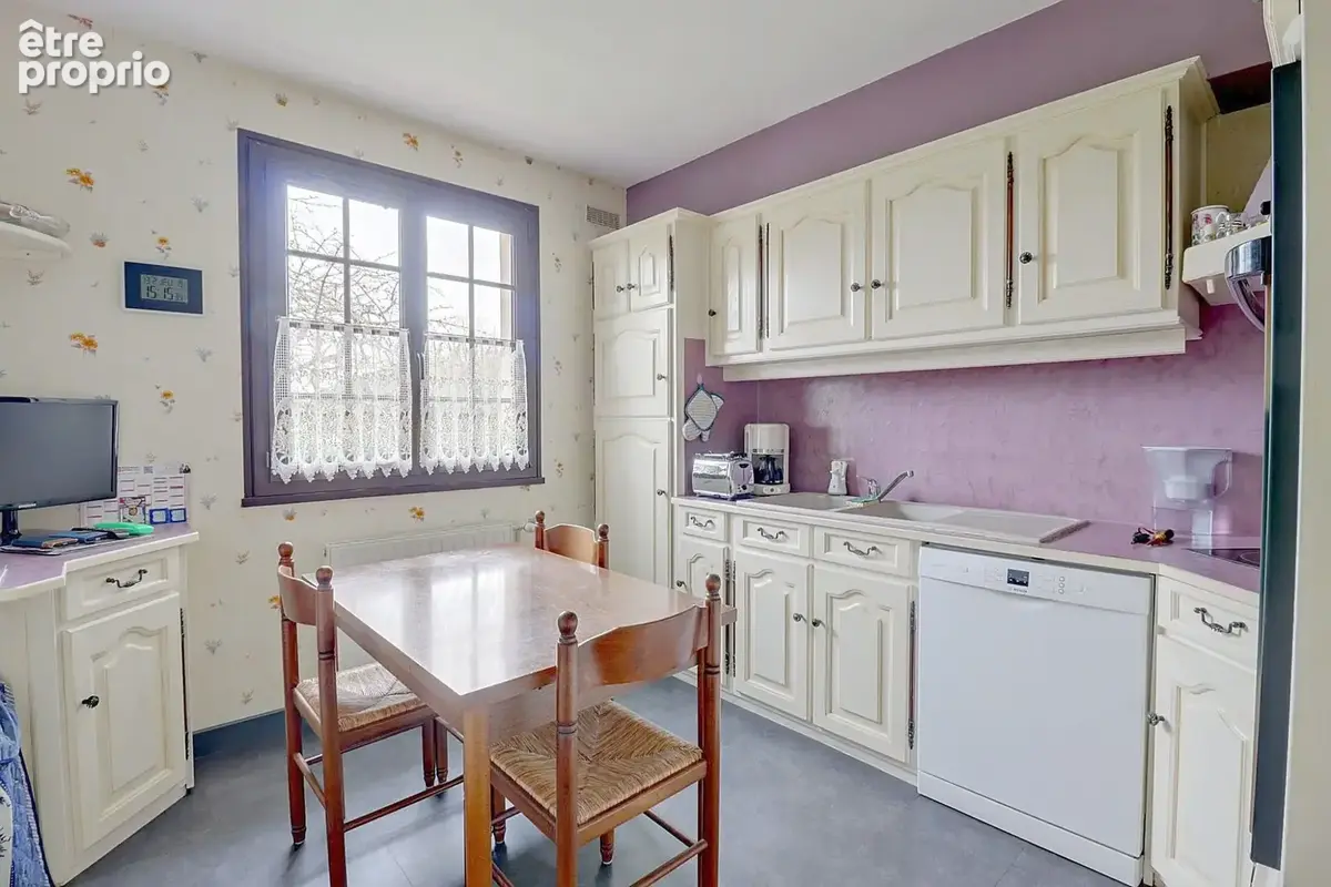 Maison 6 pièces 127 m² à vendre à Chartainvilliers (28130) - photo 3
