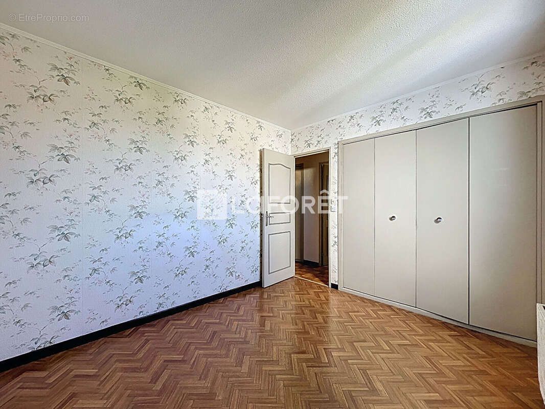 Appartement à LA VALETTE-DU-VAR