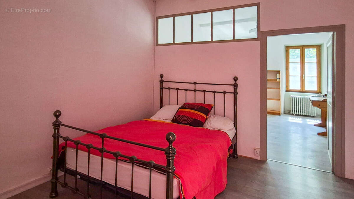 Maison de village de caractère de 5 chambres avec garage au cœur de Chalabre - photo 13
