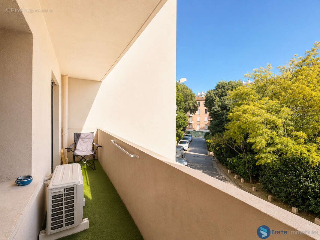 TOULON - LE TEMPLE T3 62m2 lumineux avec balcon, ascenseur et cave - photo 4