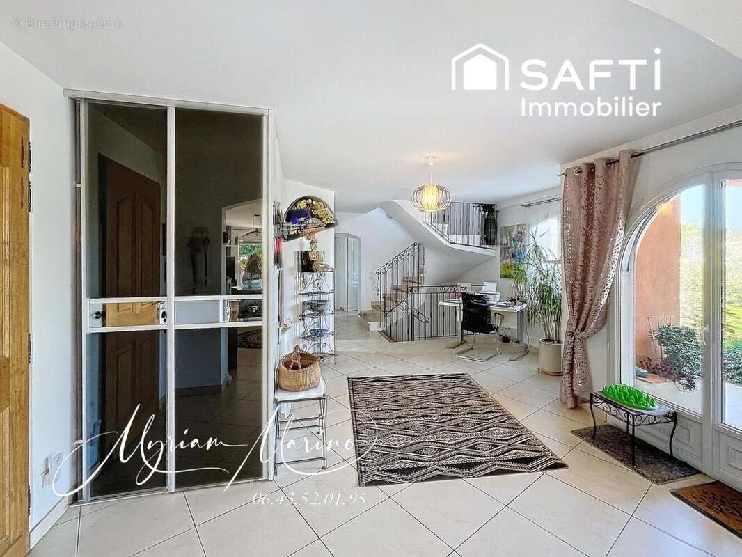 Maison 220 m² à Frejus  - photo 8