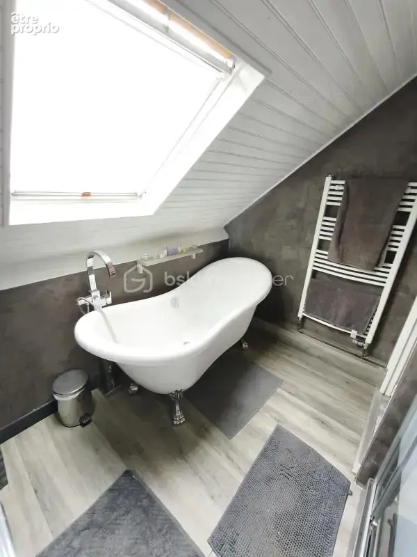 Maison . 5 Pièces . 96 m² - photo 16