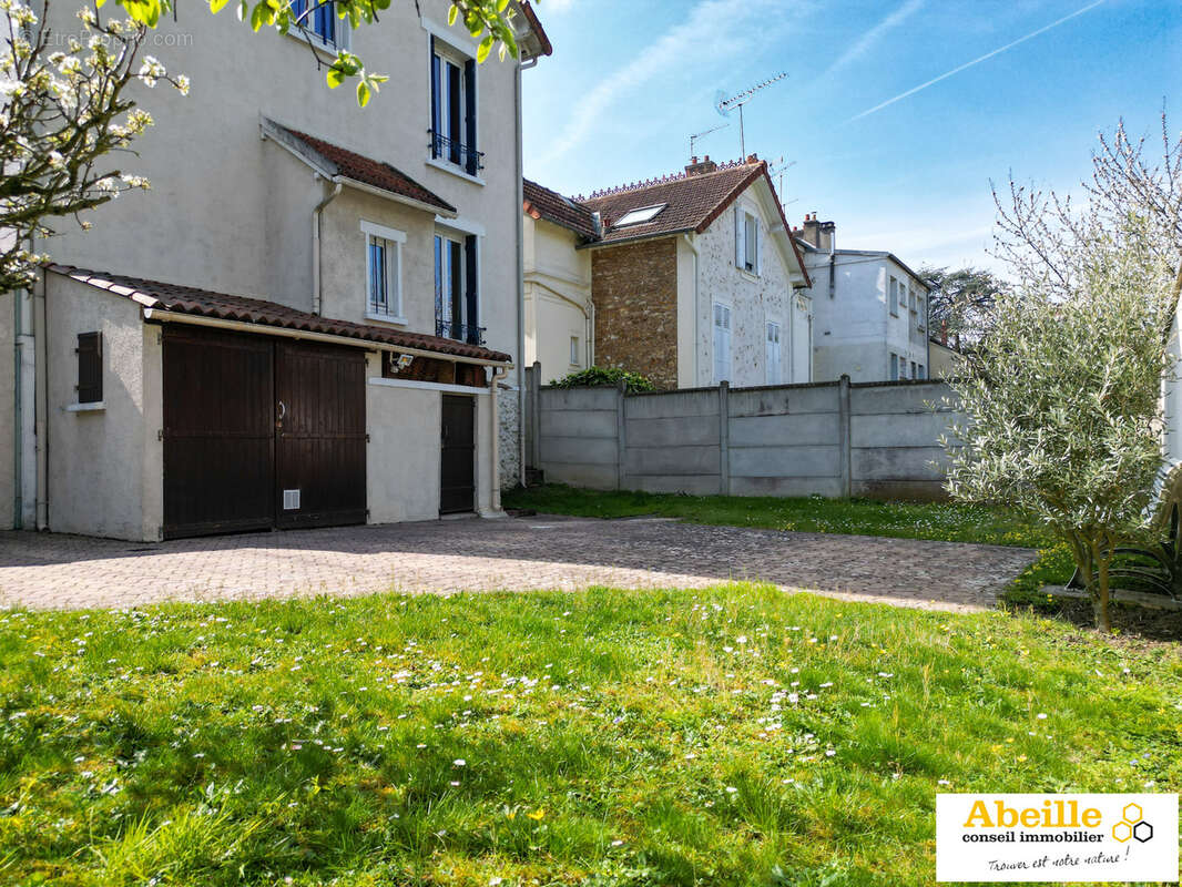 Maison à ARPAJON