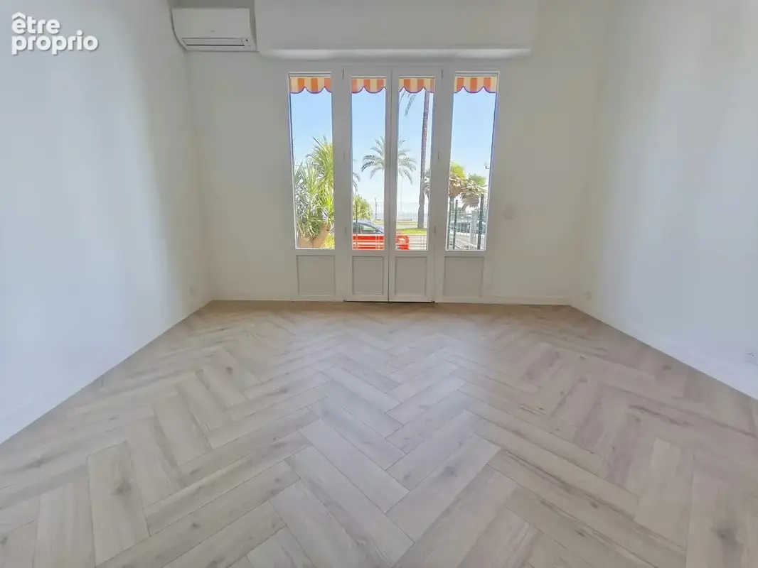 Nice promenade des anglais – vue mer – rez-de-jardin – terrasse 36 m² – rénovation haut de gamme - photo 2