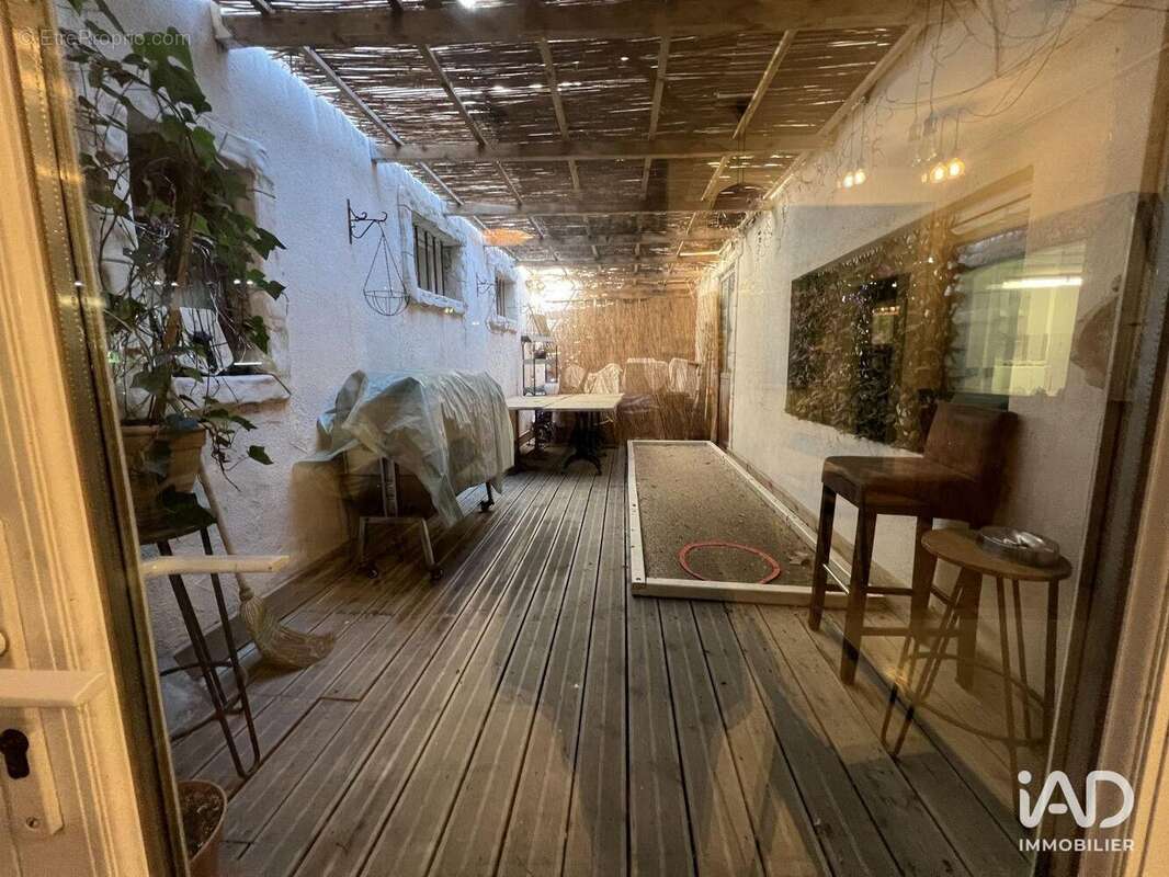 Photo 4 - Commerce à ARLES