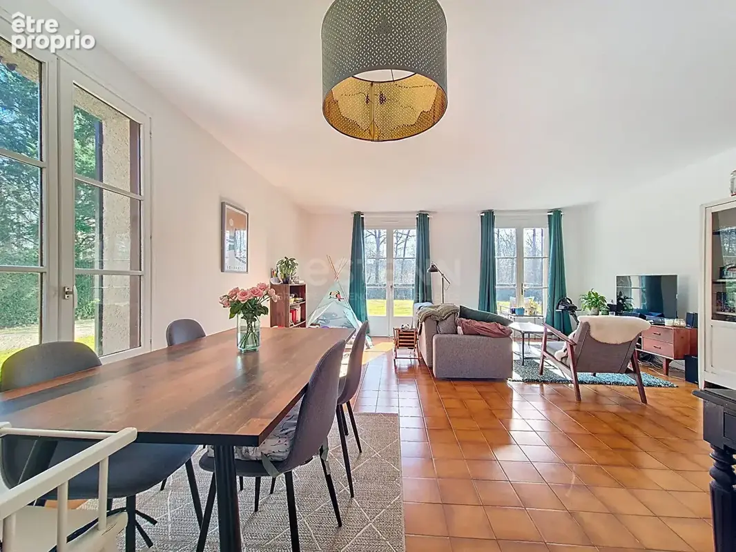 Photo Maison à Lamorlaye au prix de 650 000€