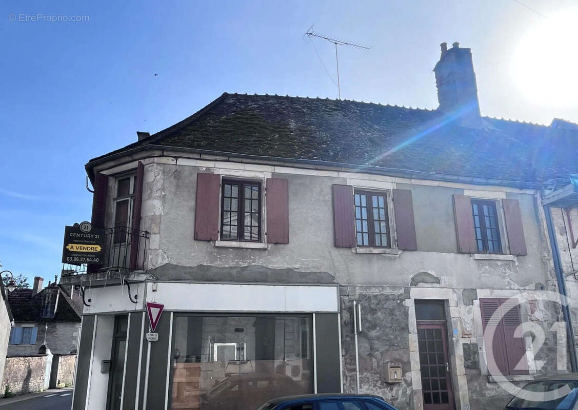 Maison à ENTRAINS-SUR-NOHAIN