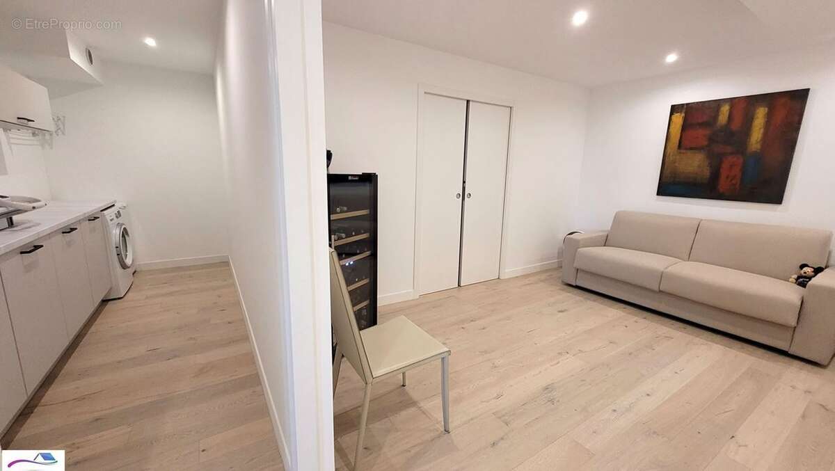 Appartement à MANDELIEU-LA-NAPOULE