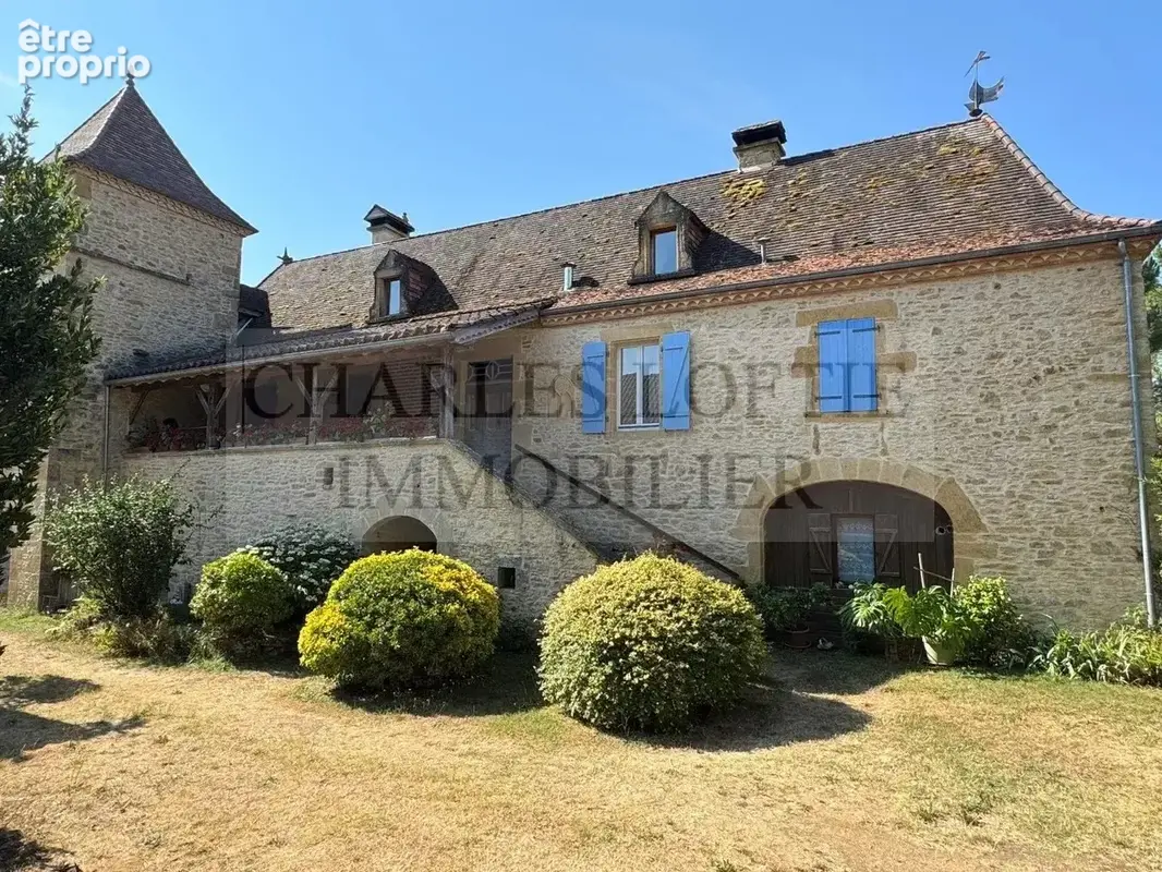 Ensemble en pierre avec gîte et piscine sur un terrain de 8 804 m² dans un hameau paisible en Bouriane - photo 5