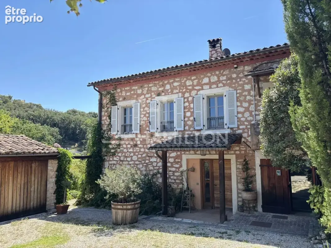 Maison à ROQUEFORT-LES-PINS