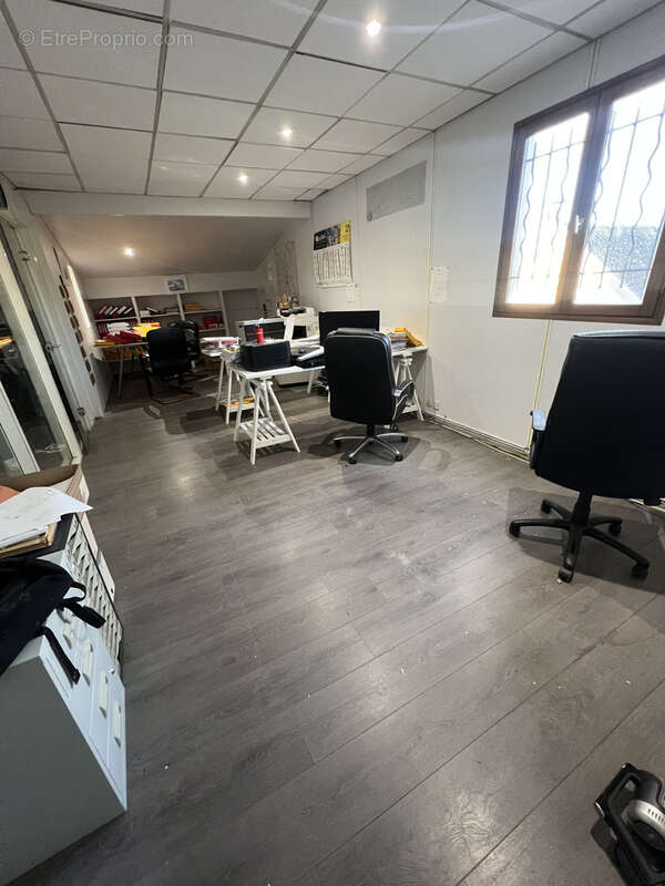 Commerce à GRAND-COURONNE