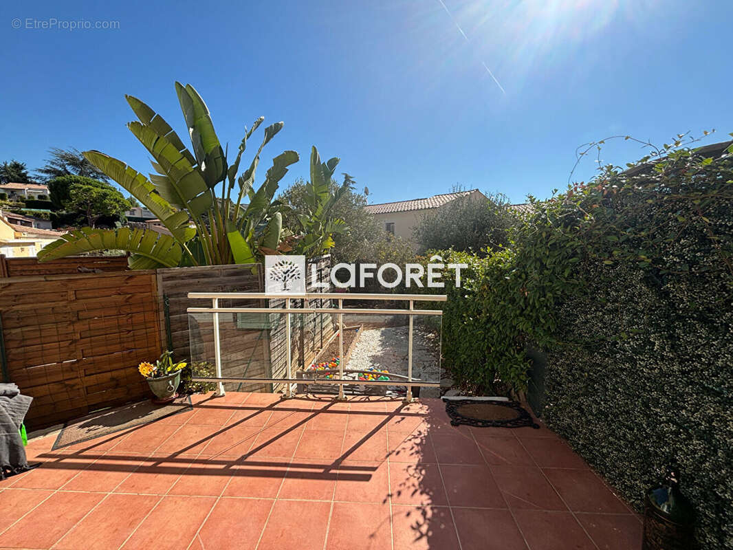 Maison à SAINT-LAURENT-DU-VAR