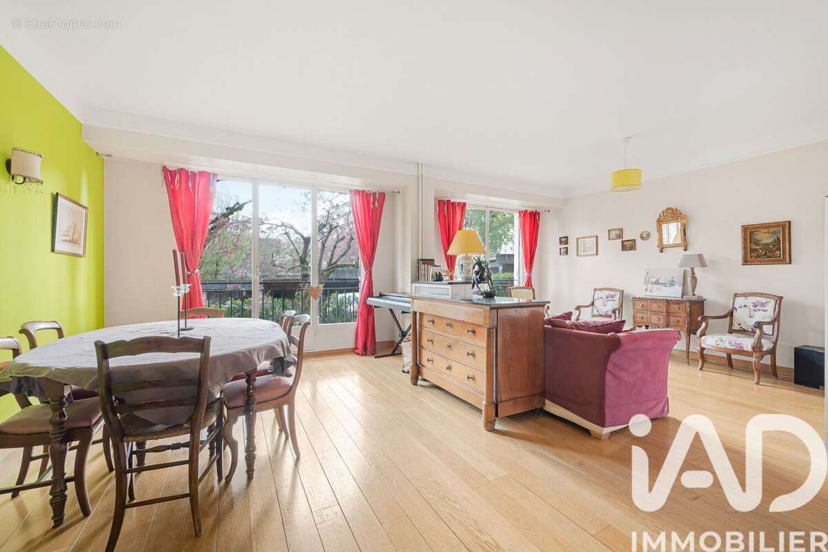 Photo 2 - Appartement à VILLE-D'AVRAY