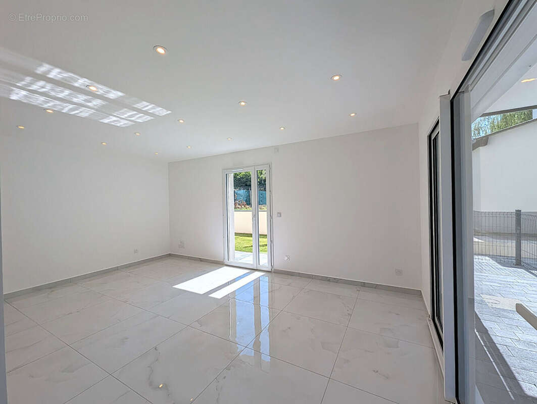 Appartement à GRESY-SUR-AIX