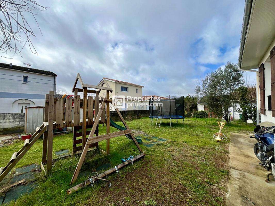 Maison à LE TAILLAN-MEDOC