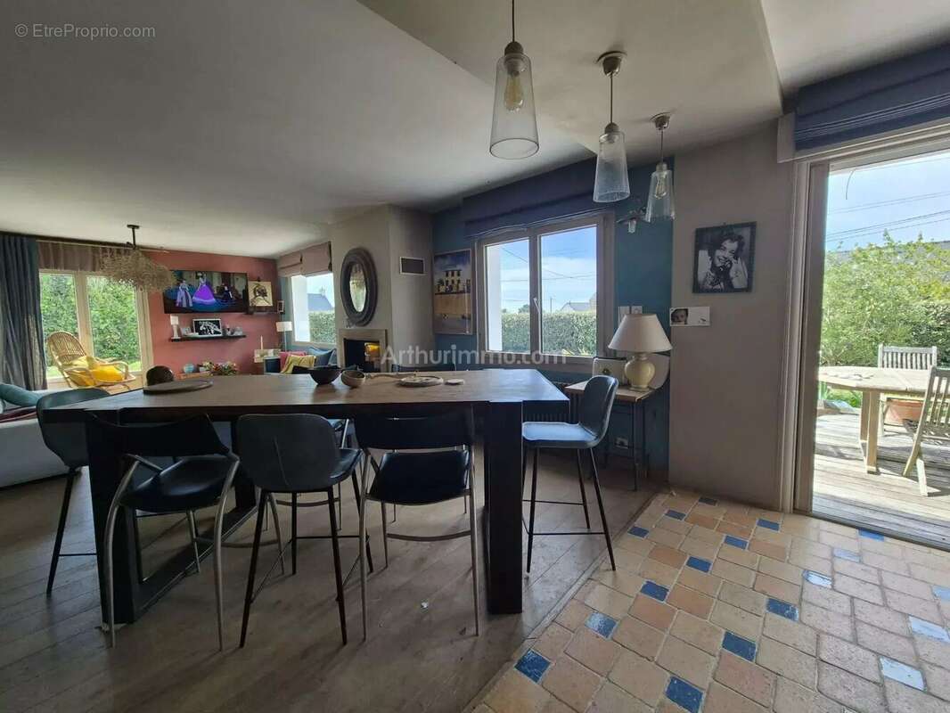 Maison à PLOUHARNEL