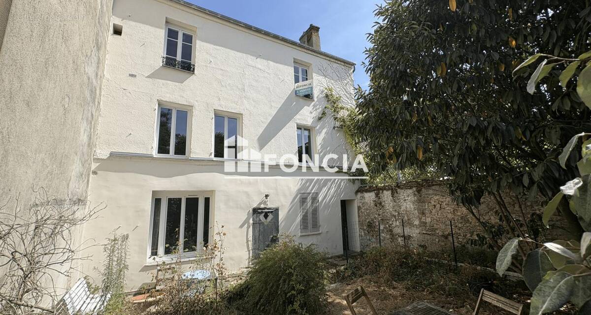 Appartement à FONTAINEBLEAU