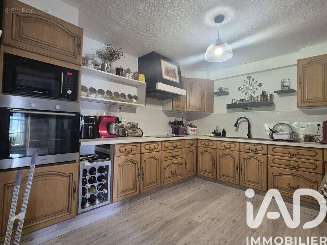 Photo 3 - Appartement à SAINT-VICTOR-DE-BUTHON