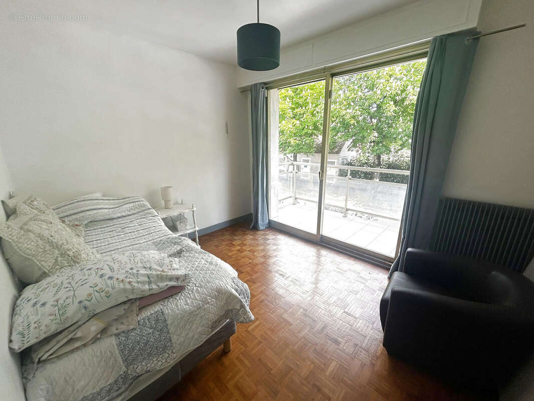 Appartement à SAINT-MAUR-DES-FOSSES