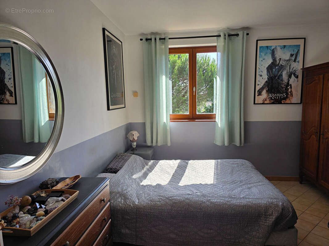 Maison en pierres sur terrain de 2250 m² - photo 9