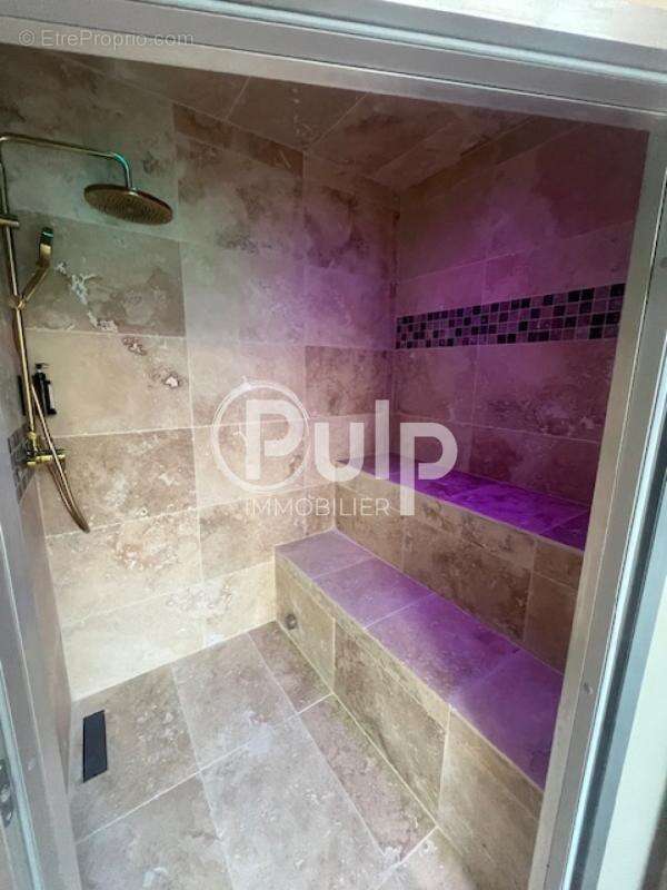 Commerce à FRESNES-LES-MONTAUBAN