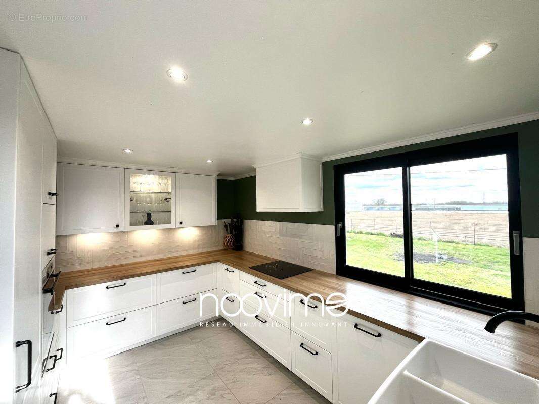 Maison à SAINT-JULIEN-DE-CONCELLES