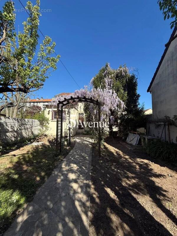 Maison à CHAMPIGNY-SUR-MARNE